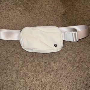Lululemon belt bag